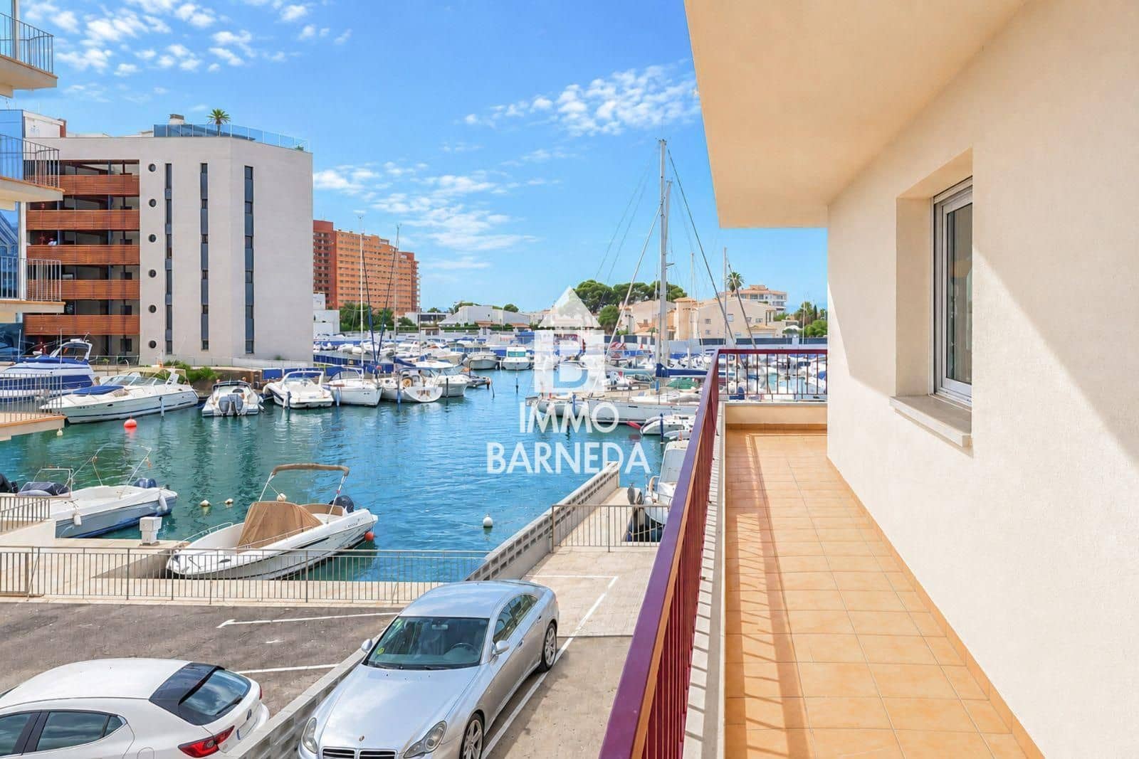 2 bedroom Flat for sale in Santa Margarida with garage - € 270,000 (Ref: 10044095)