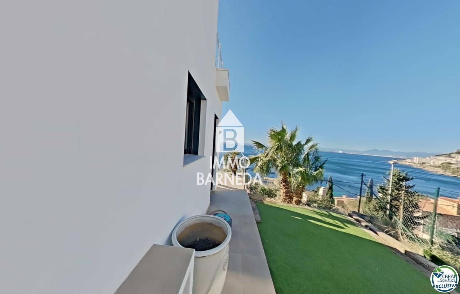 3 slaapkamer Villa te koop in Roses met zwembad garage - € 1.499.000 (Ref: 10051994)