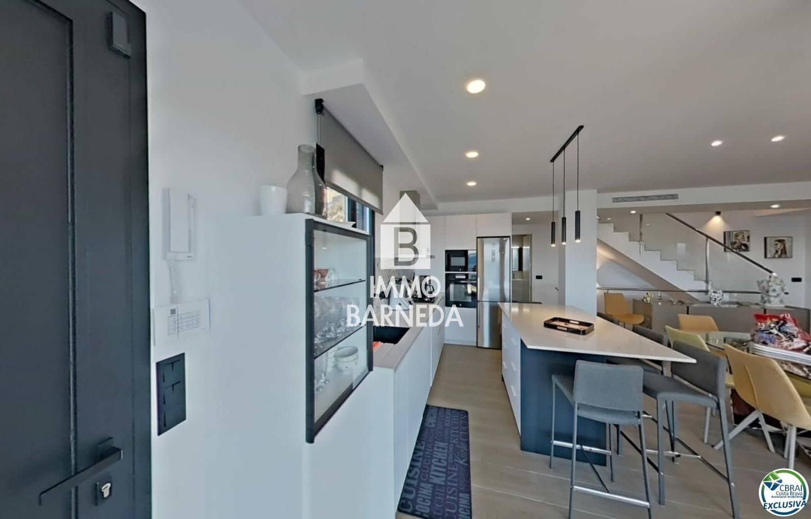 3 slaapkamer Villa te koop in Roses met zwembad garage - € 1.499.000 (Ref: 10051994)