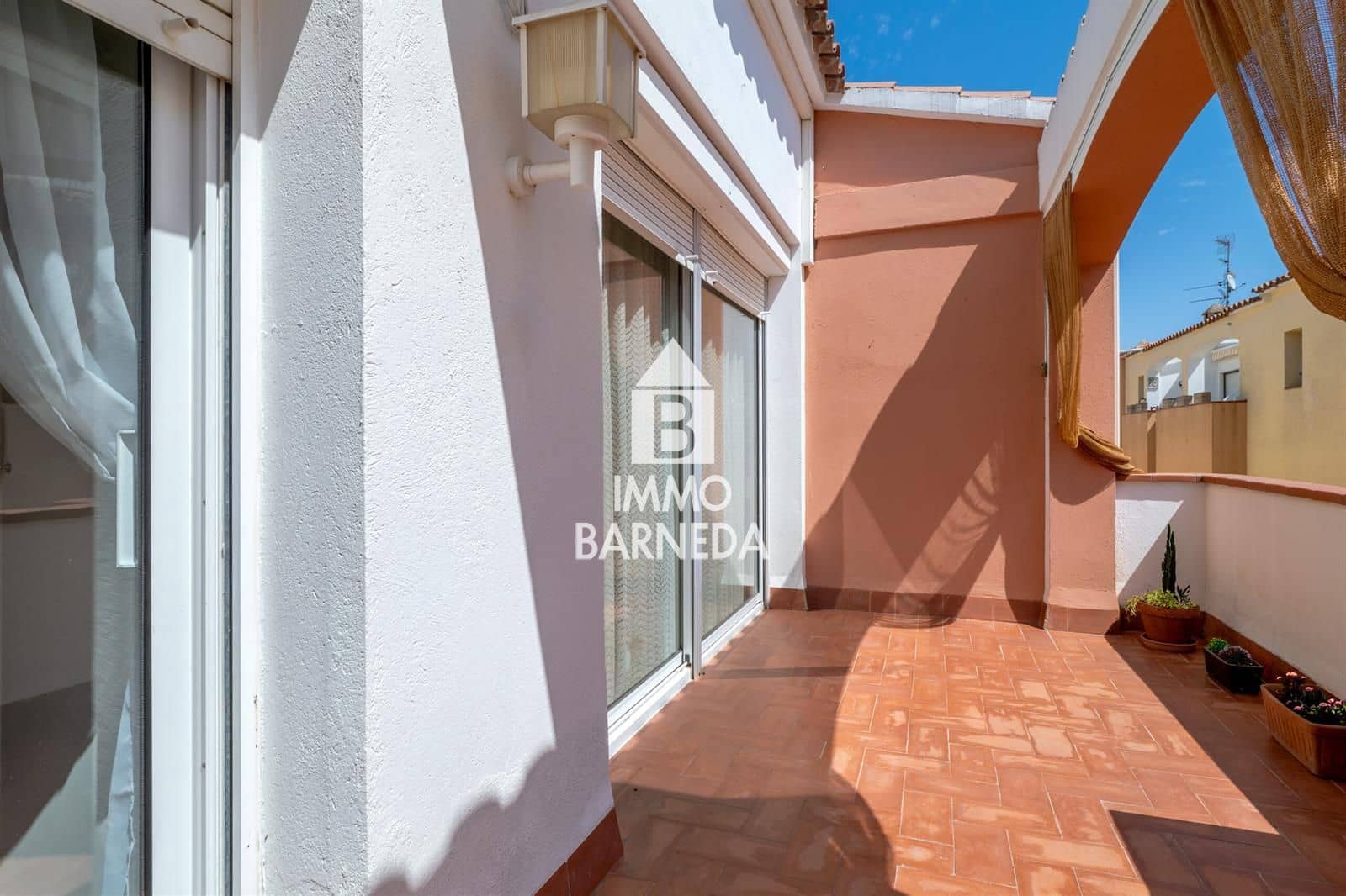 3 soveværelse Lejlighed til salg i Empuriabrava med swimmingpool garage - € 199.000 (Ref: 10062860)