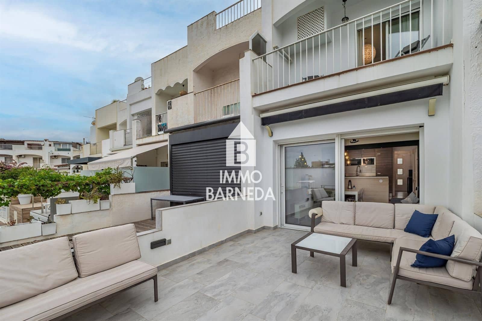 Chalet de 3 habitaciones en Empuriabrava en venta con piscina garaje - 449.000 € (Ref: 10062862)