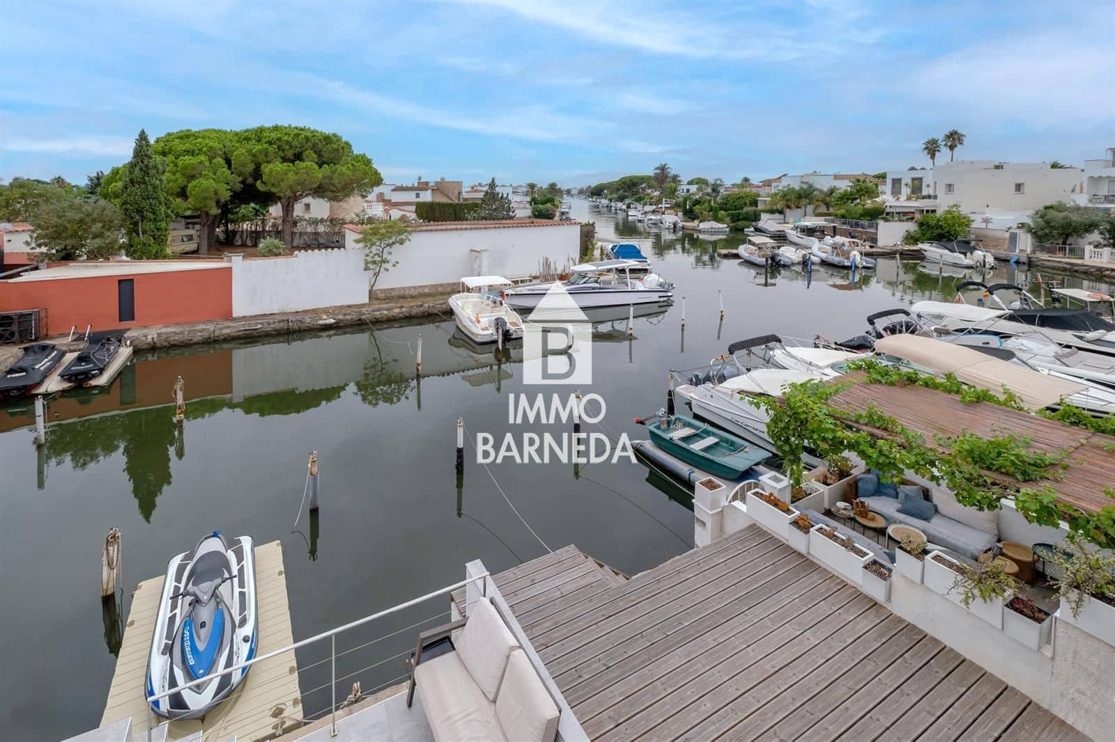 Chalet de 3 habitaciones en Empuriabrava en venta con piscina garaje - 449.000 € (Ref: 10062862)