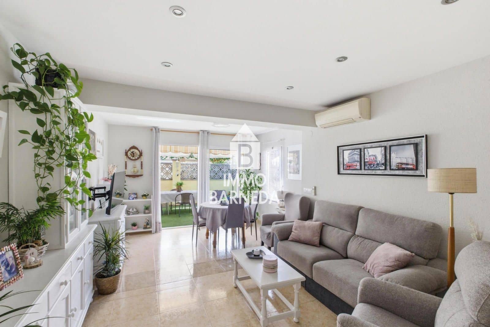 Chalet de 2 habitaciones en Empuriabrava en venta con garaje - 307.000 € (Ref: 10070254)