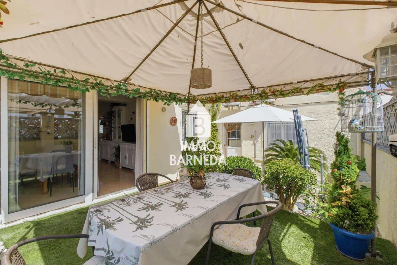 Chalet de 2 habitaciones en Empuriabrava en venta con garaje - 307.000 € (Ref: 10070254)