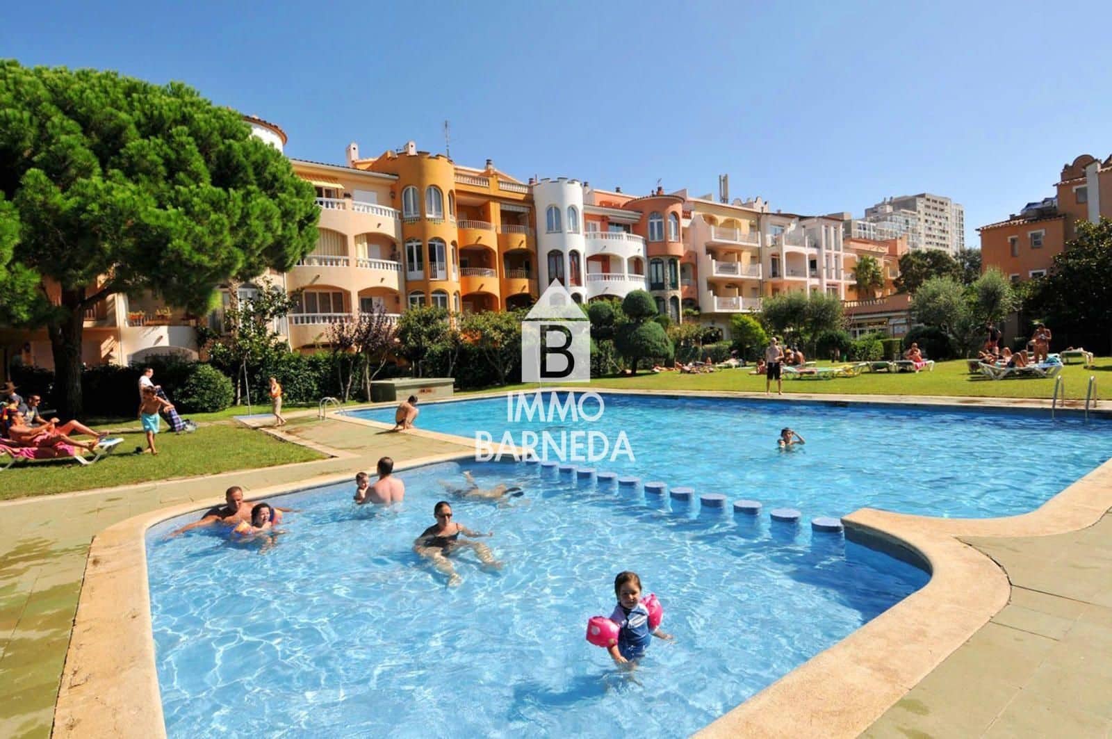 2 sovrum Lägenhet till salu i Empuriabrava med pool - 195 000 € (Ref: 10082203)