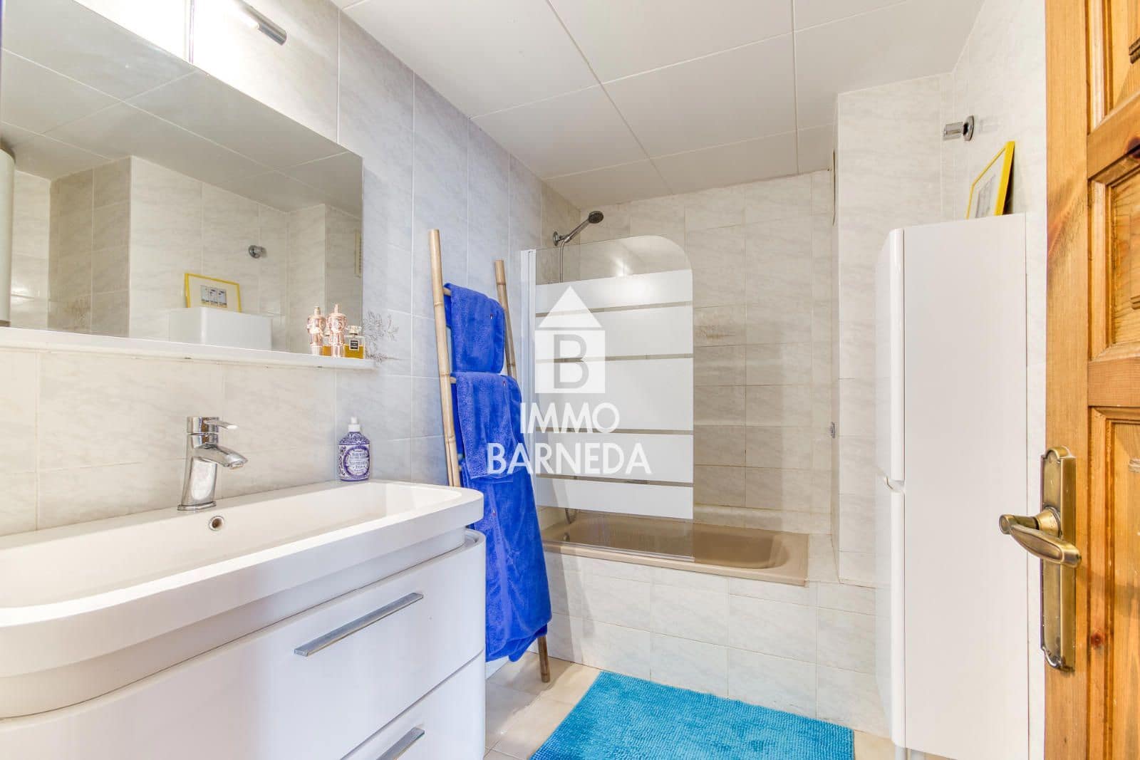 2 slaapkamer Flat te koop in Roses - € 319.000 (Ref: 10095031)