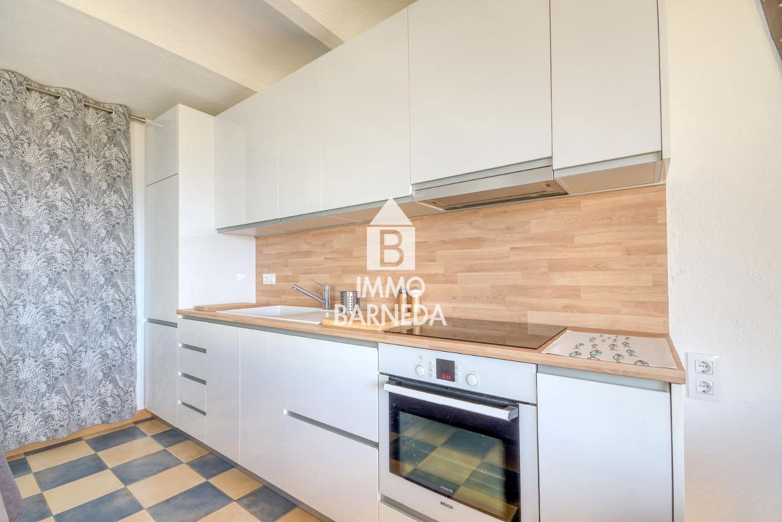 Piso de 2 habitaciones en Roses en venta con garaje - 299.000 € (Ref: 10095811)