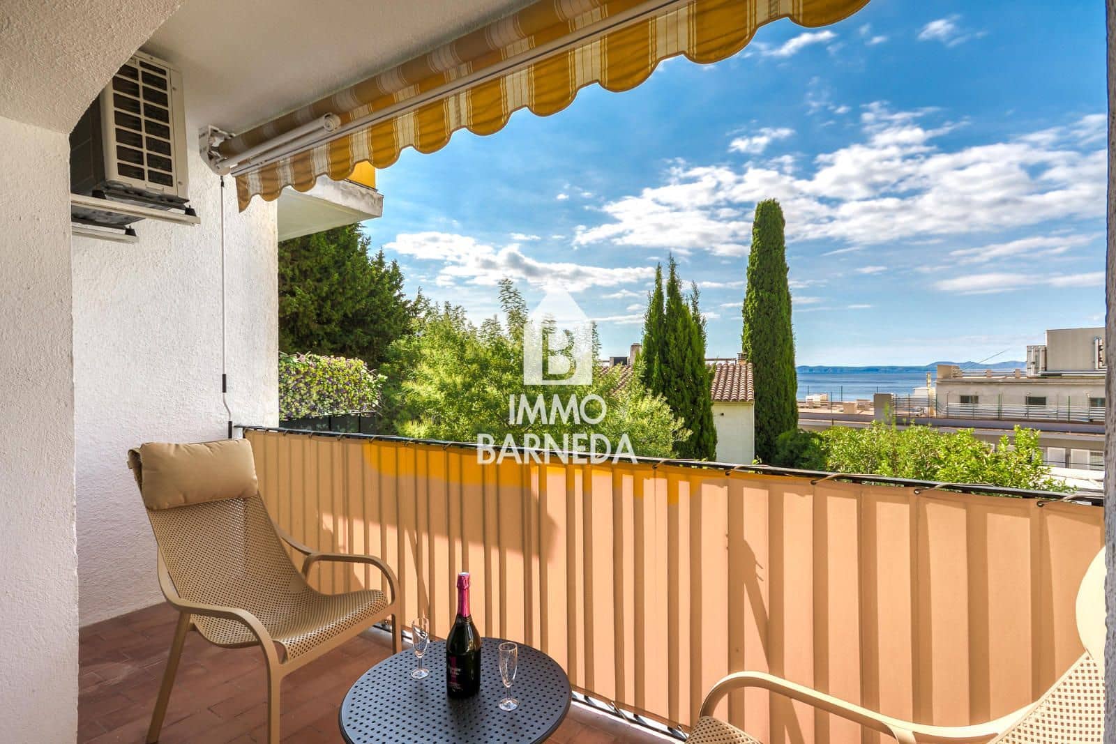 Piso de 2 habitaciones en Roses en venta con garaje - 299.000 € (Ref: 10095811)