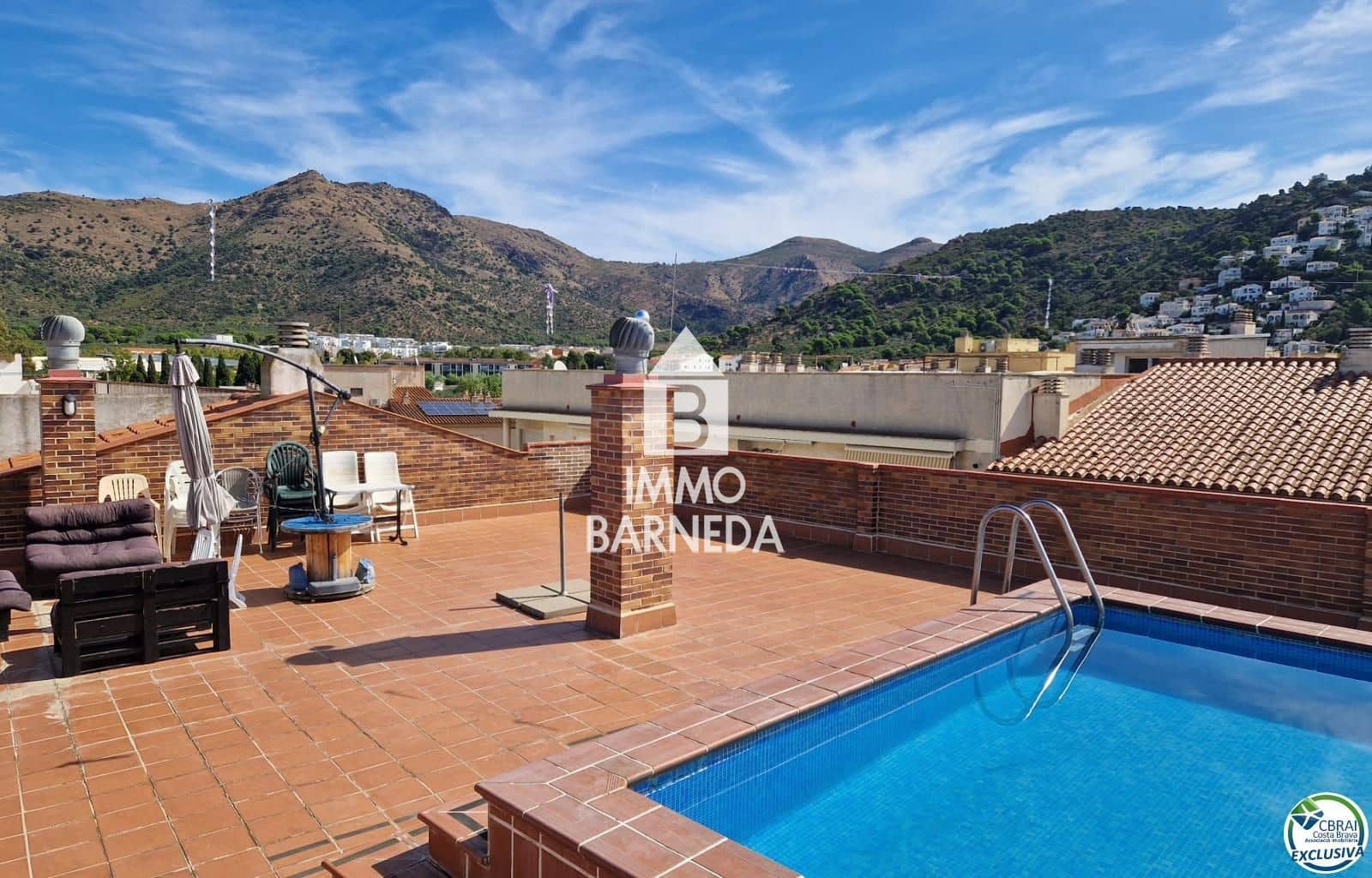 Piso de 3 habitaciones en Roses en venta con piscina garaje - 340.000 € (Ref: 10101165)