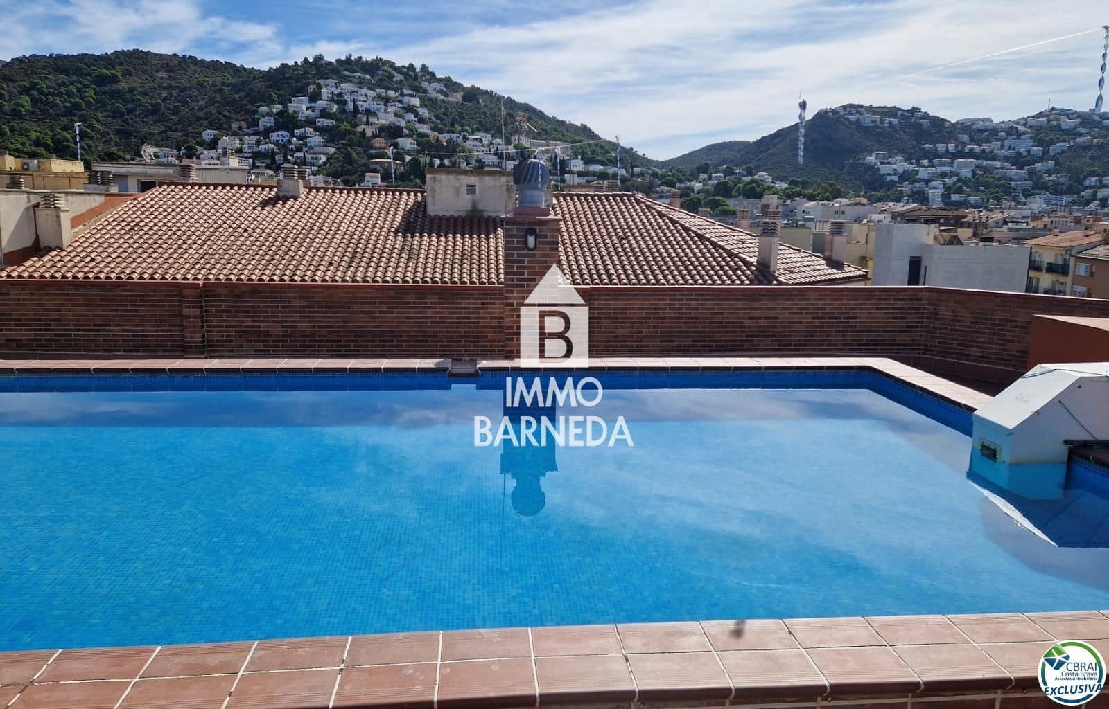 Piso de 3 habitaciones en Roses en venta con piscina garaje - 340.000 € (Ref: 10101165)