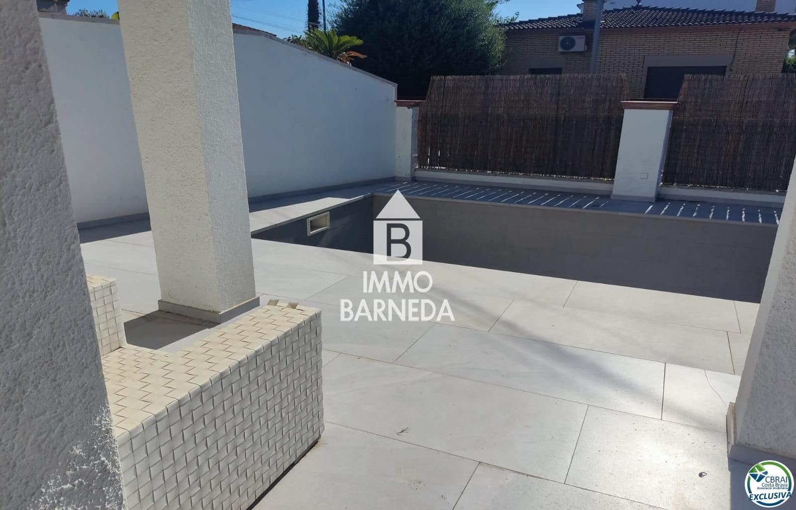 3 camera da letto Villa in vendita in Empuriabrava con piscina garage - 475.000 € (Rif: 10110215)