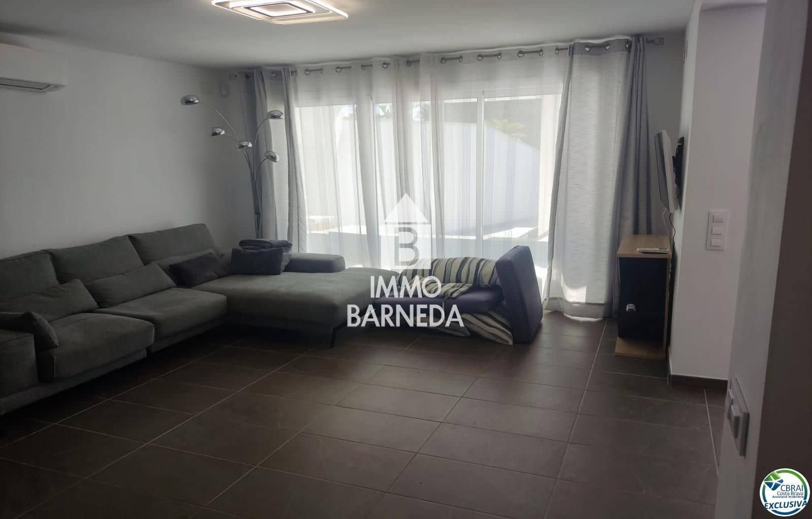 3 camera da letto Villa in vendita in Empuriabrava con piscina garage - 475.000 € (Rif: 10110215)