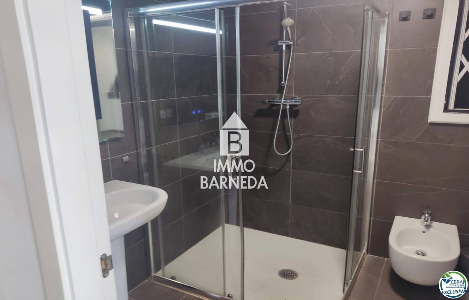 3 camera da letto Villa in vendita in Empuriabrava con piscina garage - 475.000 € (Rif: 10110215)