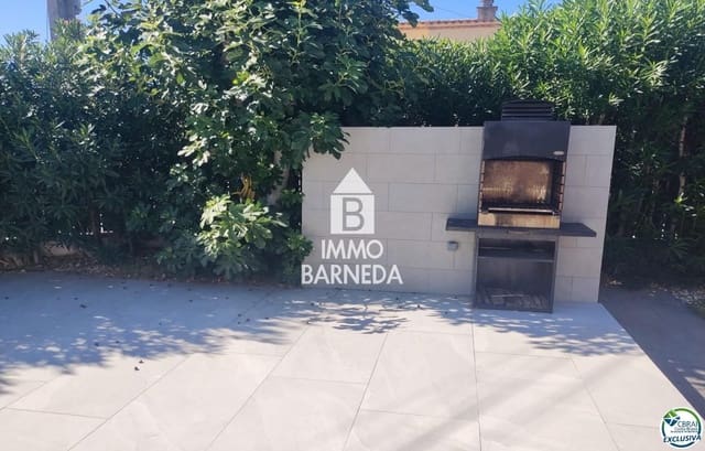 3 camera da letto Villa in vendita in Empuriabrava, Castelló d'Empúries con piscina garage - 475.000 € (Rif: 10110215)