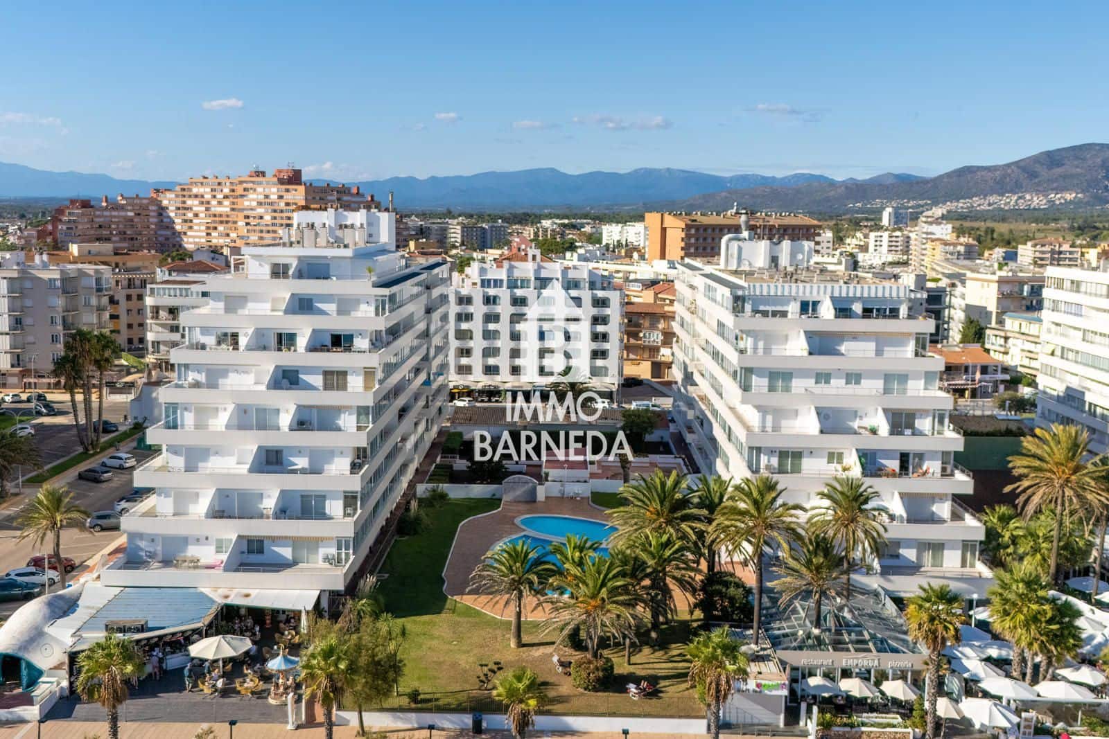 2 bedroom Flat for sale in Santa Margarida with pool - € 240,000 (Ref: 10130629)