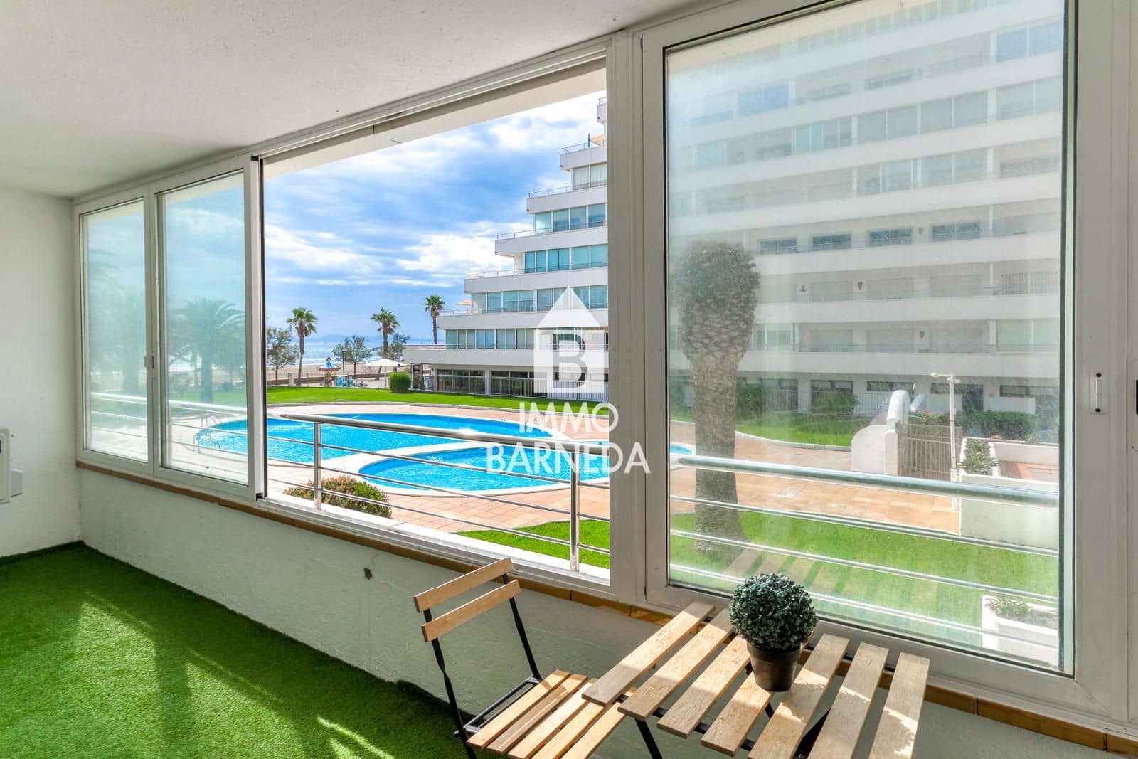 2 bedroom Flat for sale in Santa Margarida with pool - € 240,000 (Ref: 10130629)
