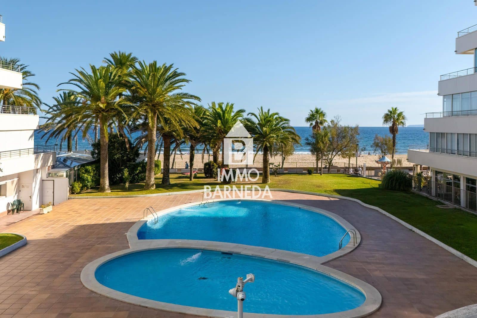 2 bedroom Flat for sale in Santa Margarida with pool - € 240,000 (Ref: 10130629)