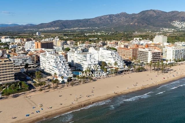 2 bedroom Flat for sale in Santa Margarida, Roses with pool - € 240,000 (Ref: 10130629)