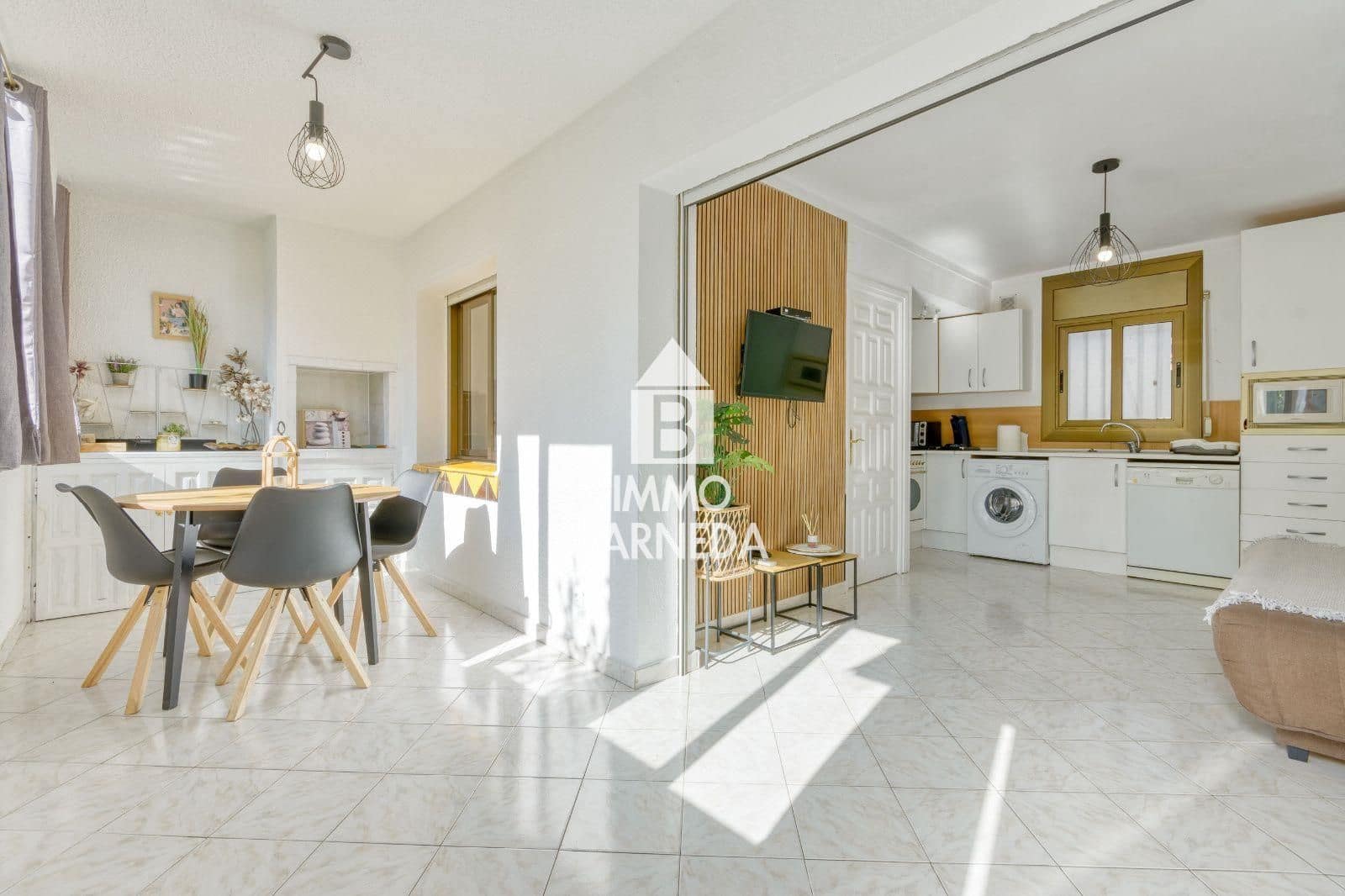 1 chambre Appartement à vendre à Roses avec piscine garage - 139 500 € (Ref: 10132114)