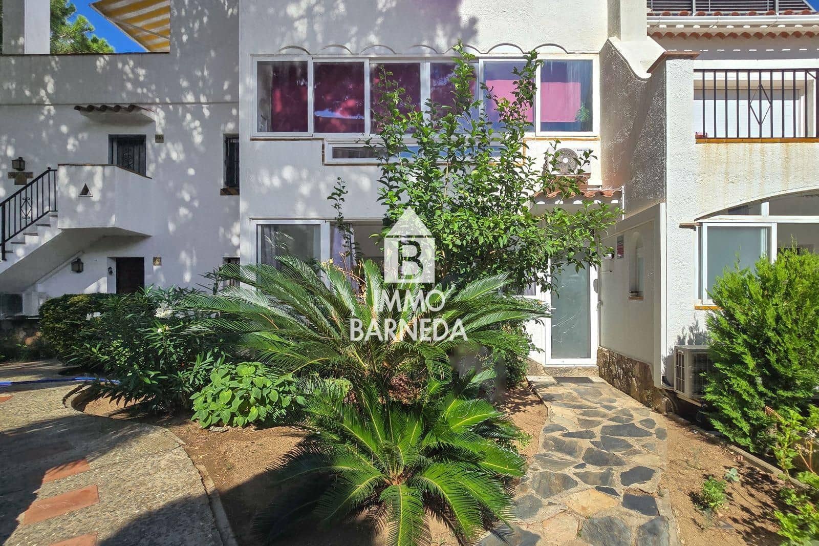 1 chambre Appartement à vendre à Roses avec piscine garage - 139 500 € (Ref: 10132114)