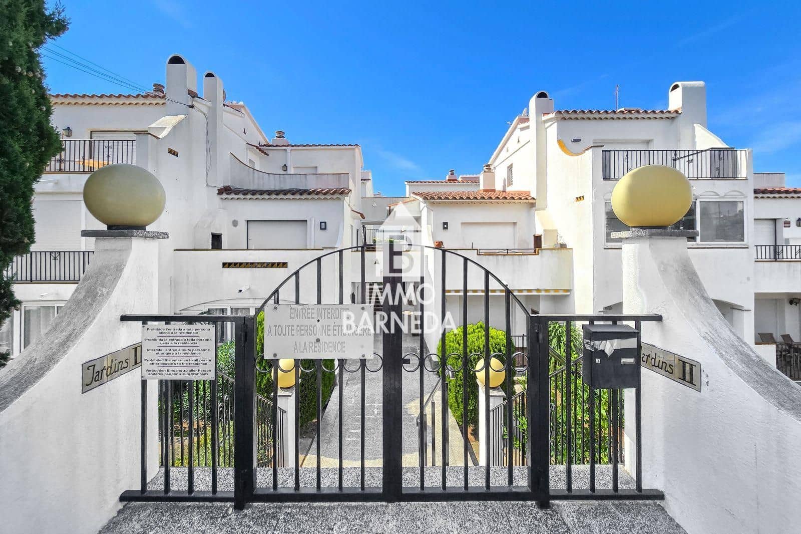 1 chambre Appartement à vendre à Roses avec piscine garage - 139 500 € (Ref: 10132114)