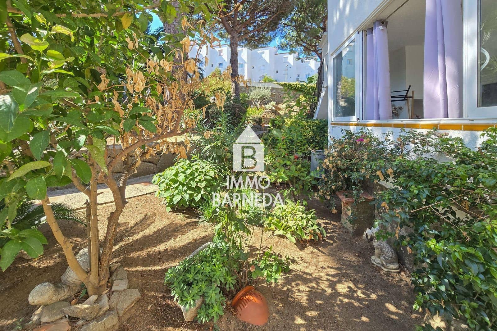 1 chambre Appartement à vendre à Roses avec piscine garage - 139 500 € (Ref: 10132114)