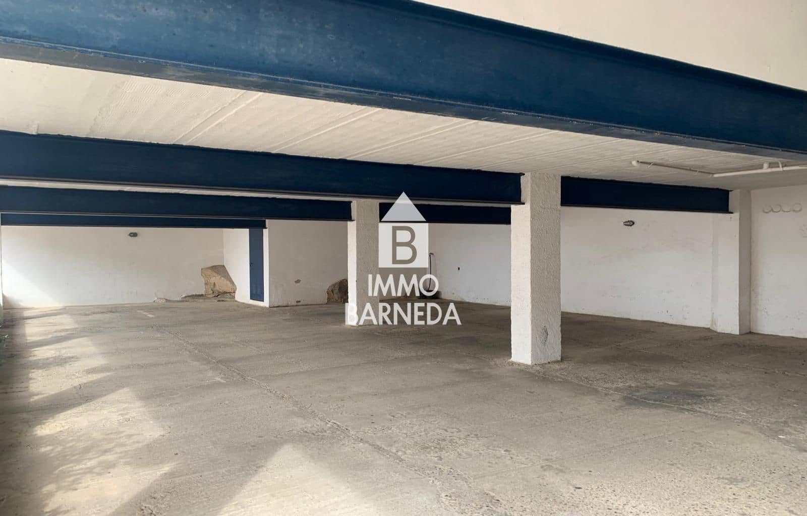 2 bedroom Flat for sale in Roses with garage - € 387,000 (Ref: 10132115)