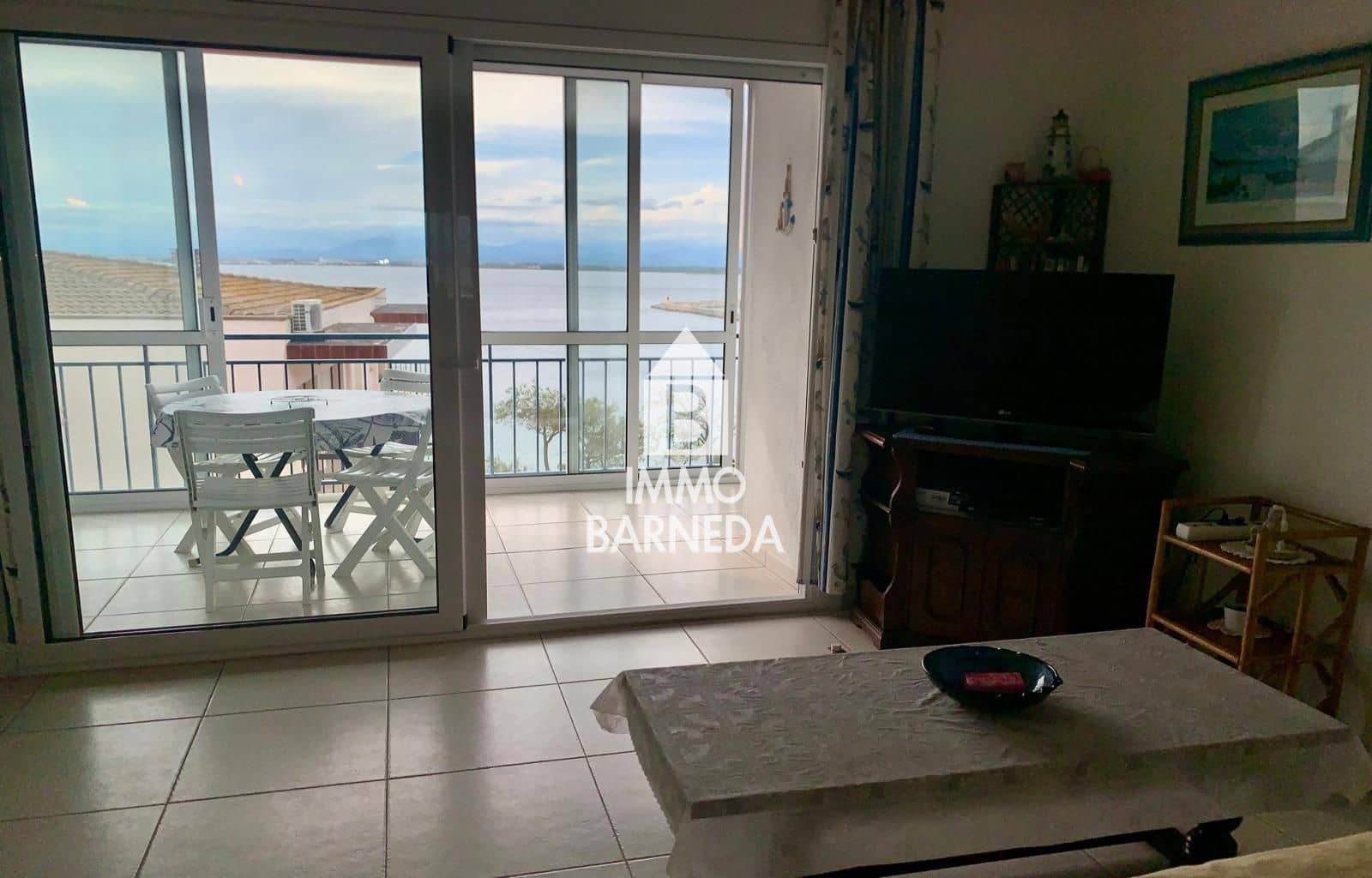 2 bedroom Flat for sale in Roses with garage - € 387,000 (Ref: 10132115)