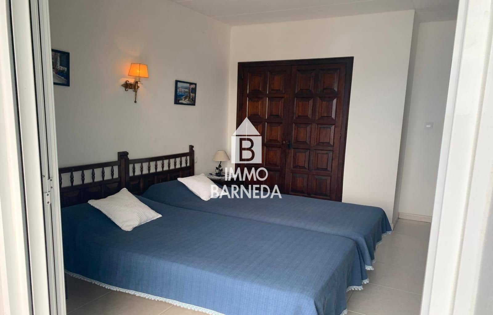 2 bedroom Flat for sale in Roses with garage - € 387,000 (Ref: 10132115)