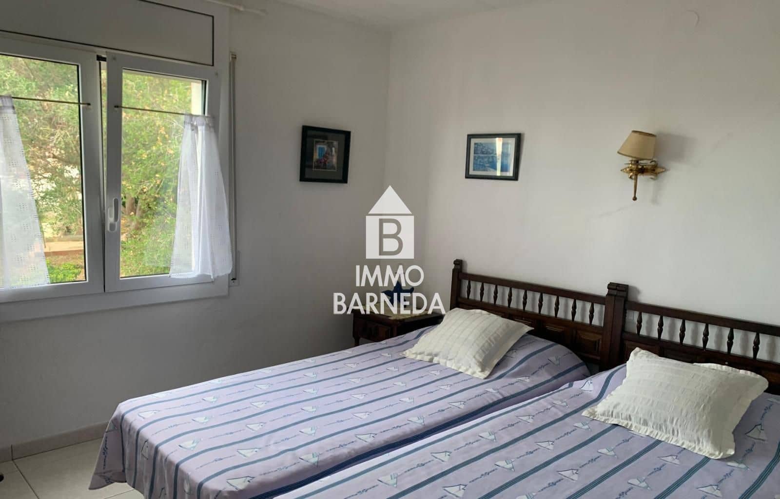 2 bedroom Flat for sale in Roses with garage - € 387,000 (Ref: 10132115)