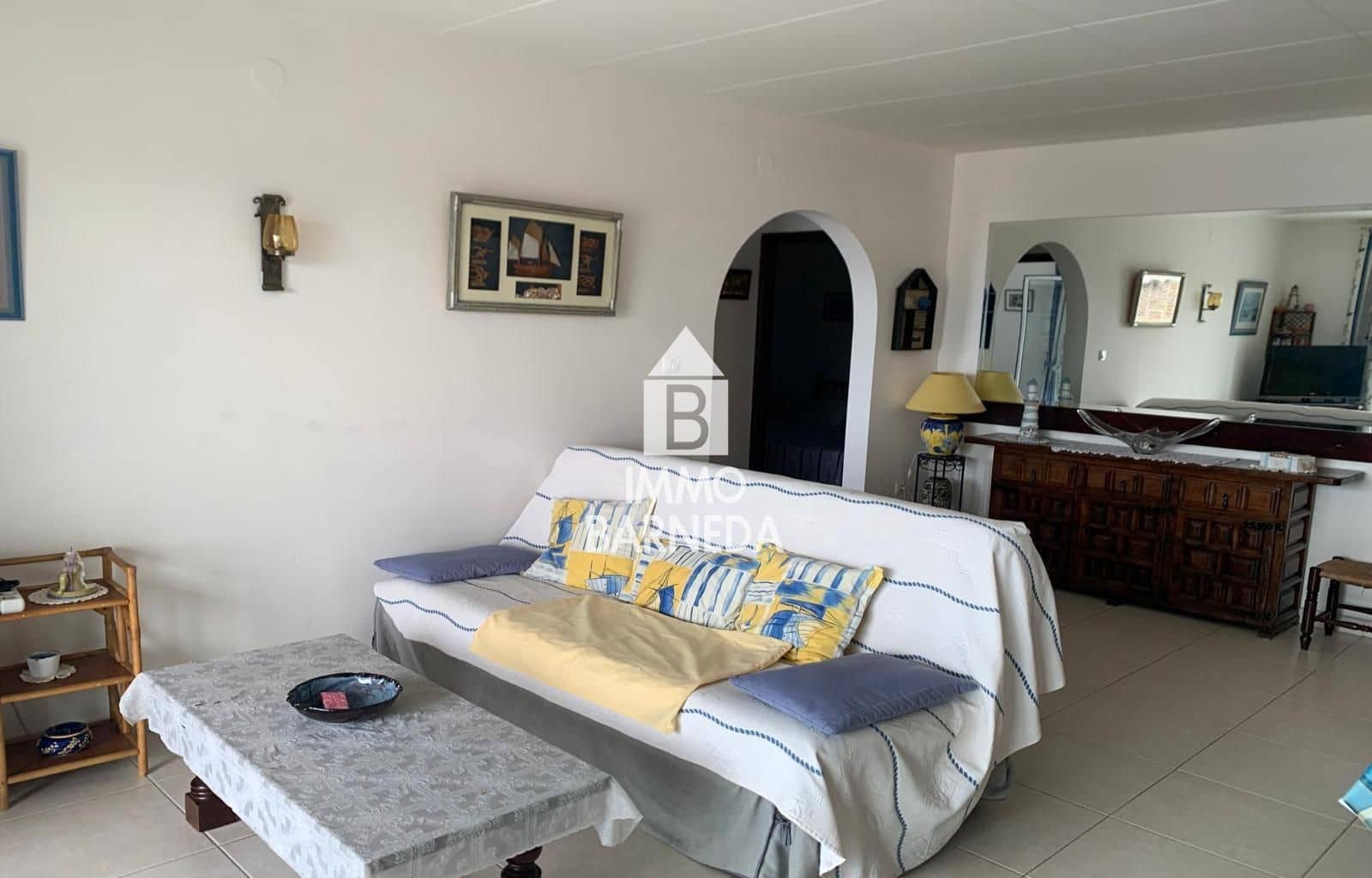 2 bedroom Flat for sale in Roses with garage - € 387,000 (Ref: 10132115)