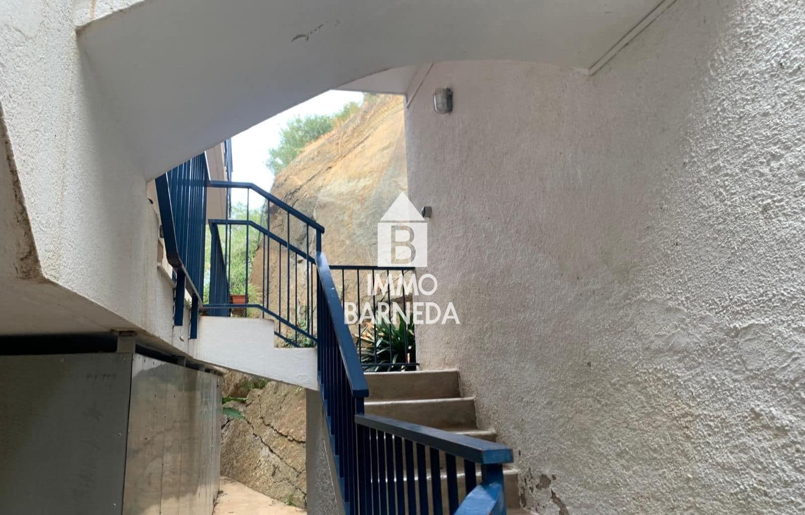 2 bedroom Flat for sale in Roses with garage - € 387,000 (Ref: 10132115)