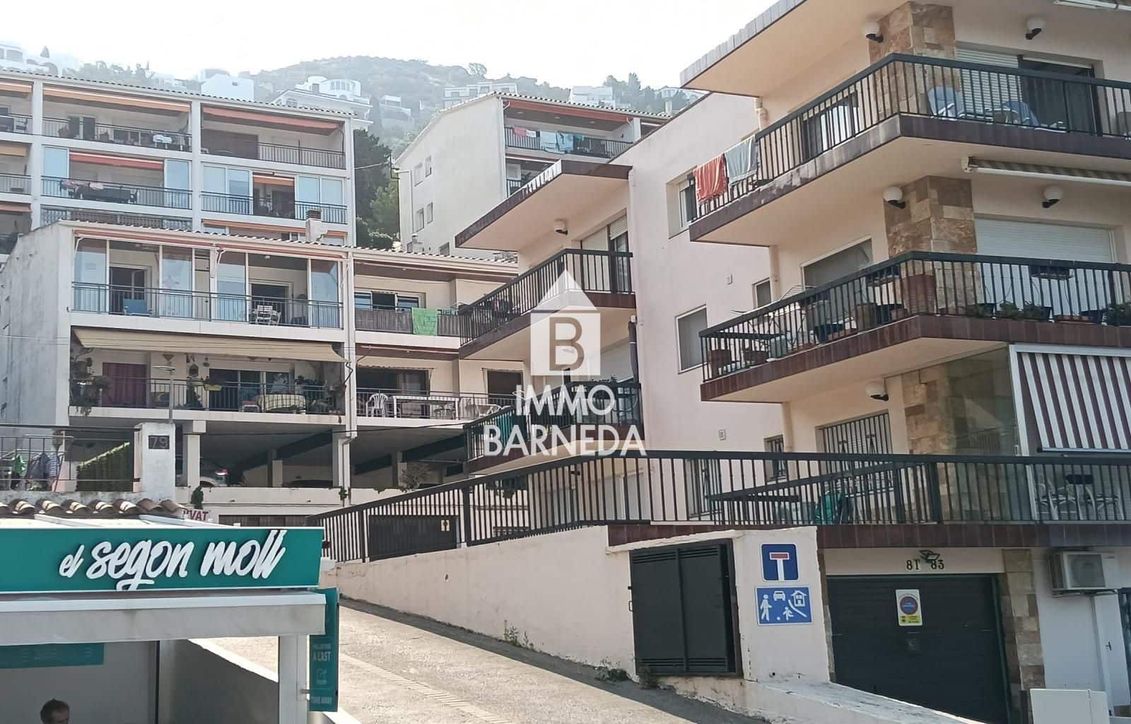 2 bedroom Flat for sale in Roses with garage - € 387,000 (Ref: 10132115)
