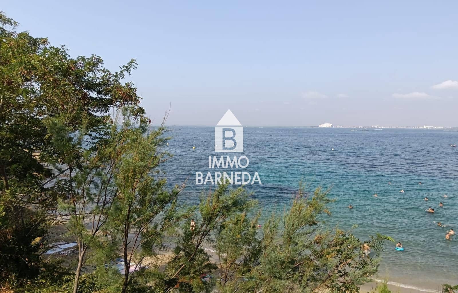 2 bedroom Flat for sale in Roses with garage - € 387,000 (Ref: 10132115)