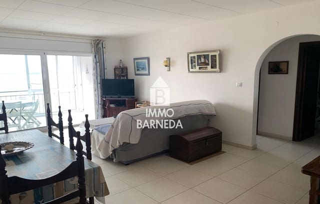 2 bedroom Flat for sale in Roses with garage - € 387,000 (Ref: 10132115)