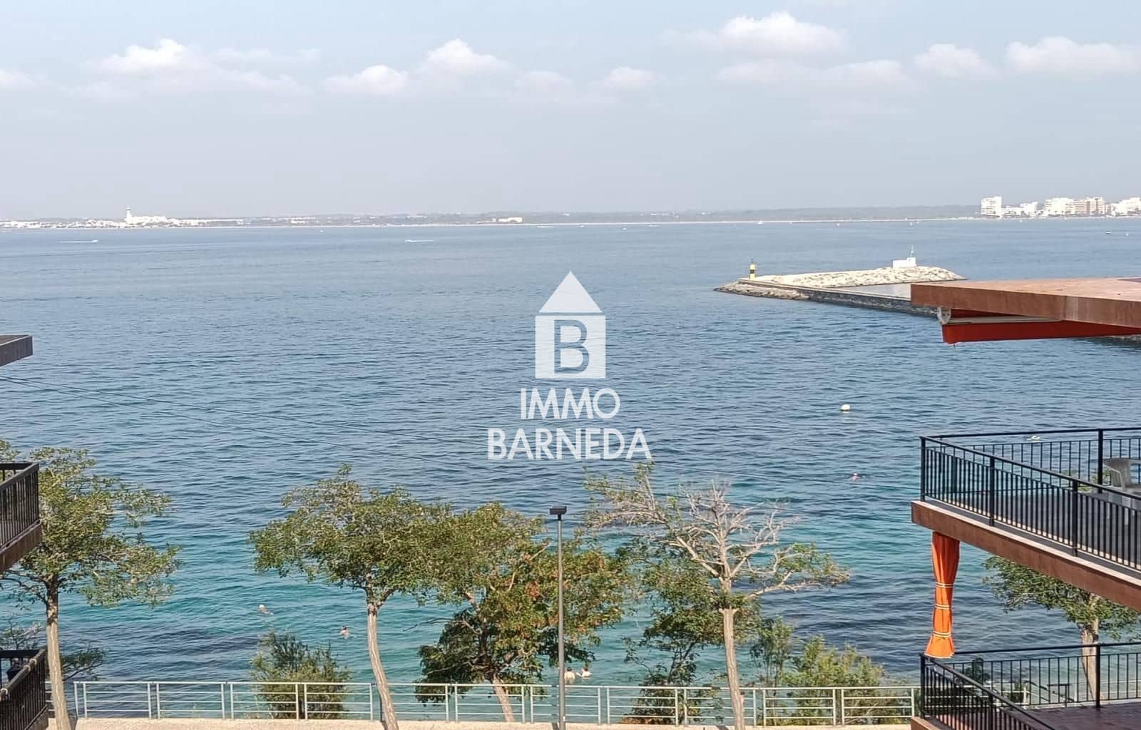 2 bedroom Flat for sale in Roses with garage - € 387,000 (Ref: 10132115)