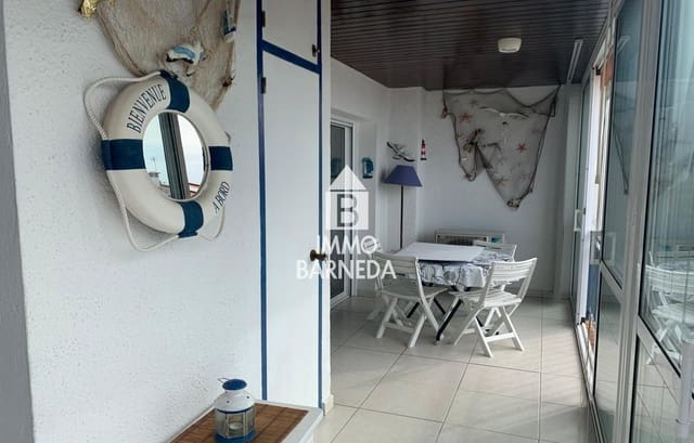 2 bedroom Flat for sale in Roses with garage - € 387,000 (Ref: 10132115)