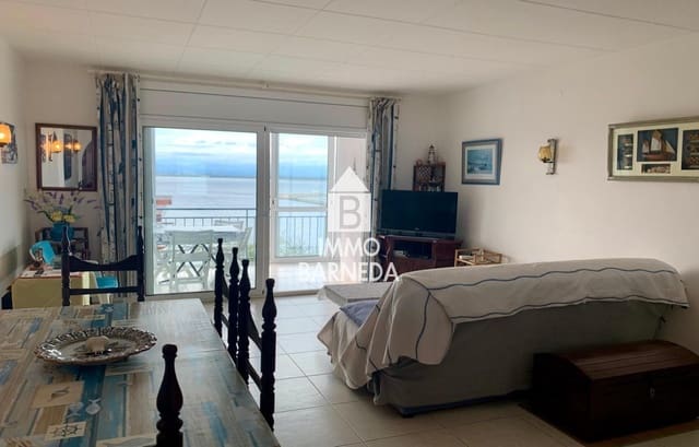 2 bedroom Flat for sale in Roses with garage - € 387,000 (Ref: 10132115)