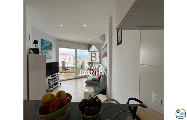 Flat for sale in Empuriabrava, Castelló d'Empúries - € 169,000 (Ref: 10136540)