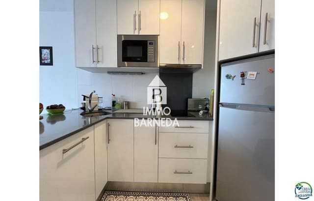 Flat for sale in Empuriabrava, Castelló d'Empúries - € 169,000 (Ref: 10136540)