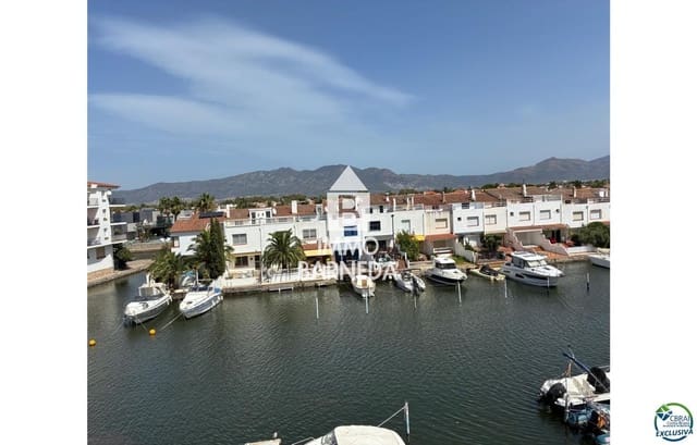 Flat for sale in Empuriabrava, Castelló d'Empúries - € 169,000 (Ref: 10136540)