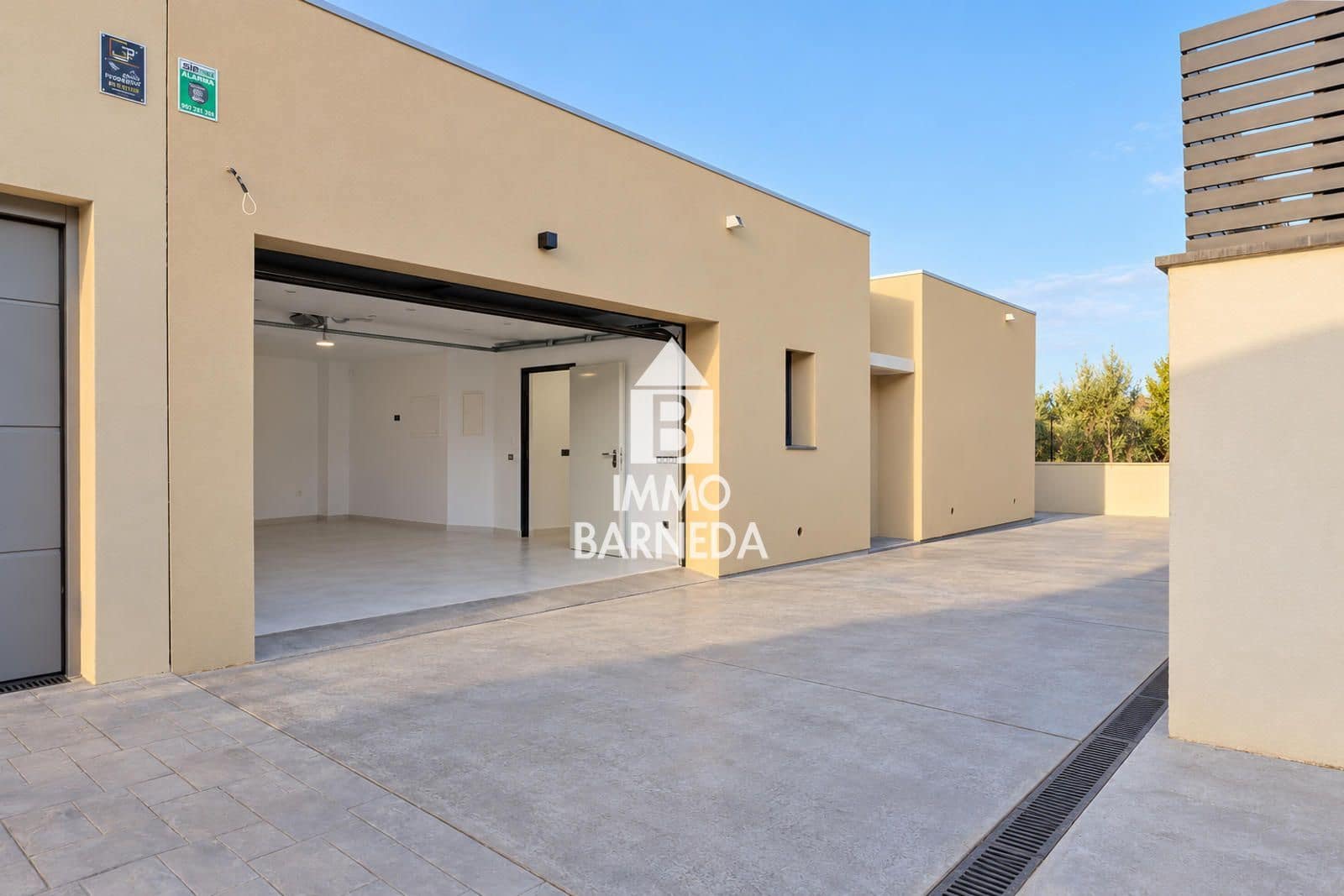 3 soveværelse Villa til salg i Palau-saverdera med swimmingpool garage - € 561.750 (Ref: 10141344)