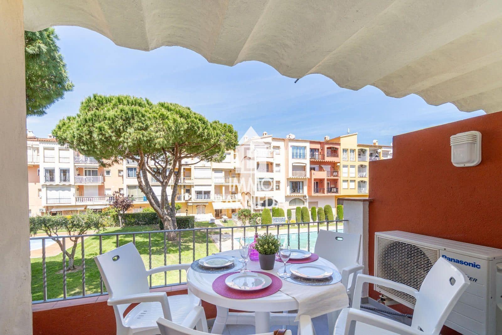 2 sovrum Lägenhet till salu i Empuriabrava med pool - 257 000 € (Ref: 10155561)