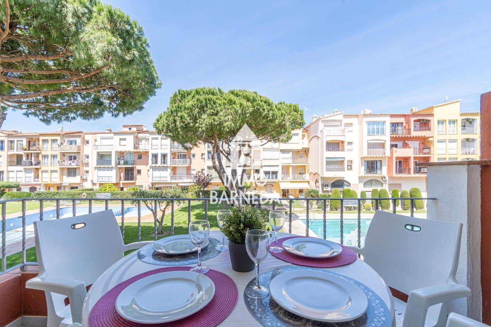 2 sovrum Lägenhet till salu i Empuriabrava med pool - 257 000 € (Ref: 10155561)