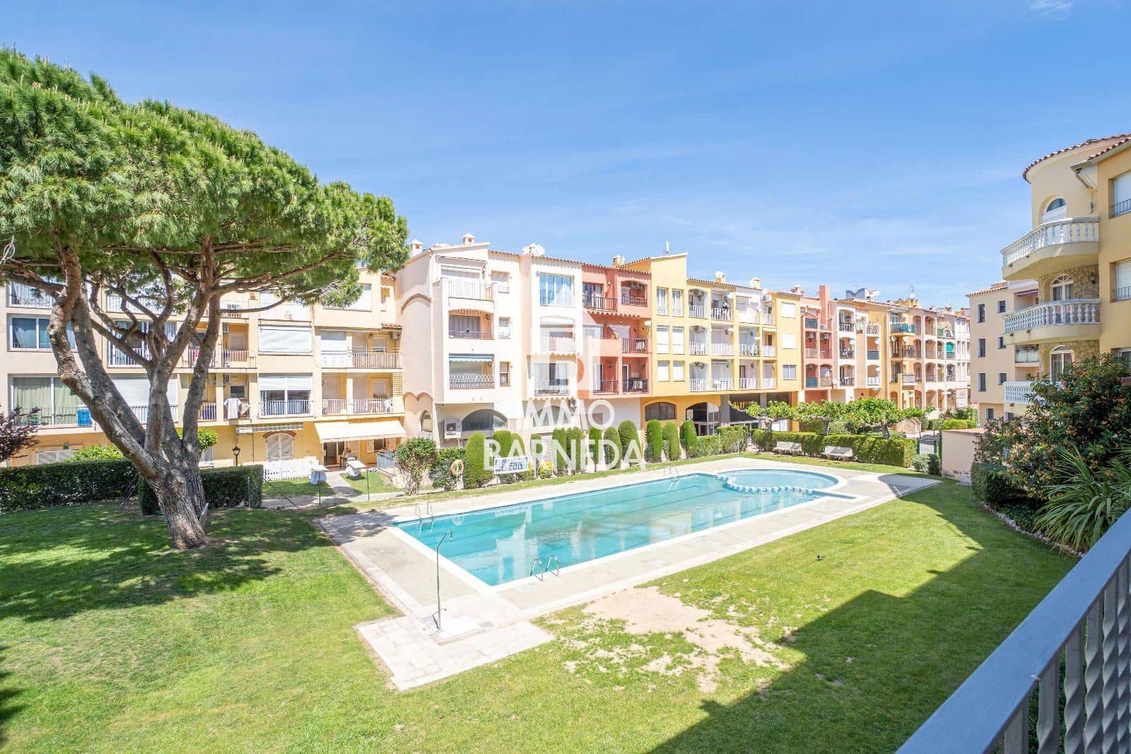 2 sovrum Lägenhet till salu i Empuriabrava med pool - 257 000 € (Ref: 10155561)