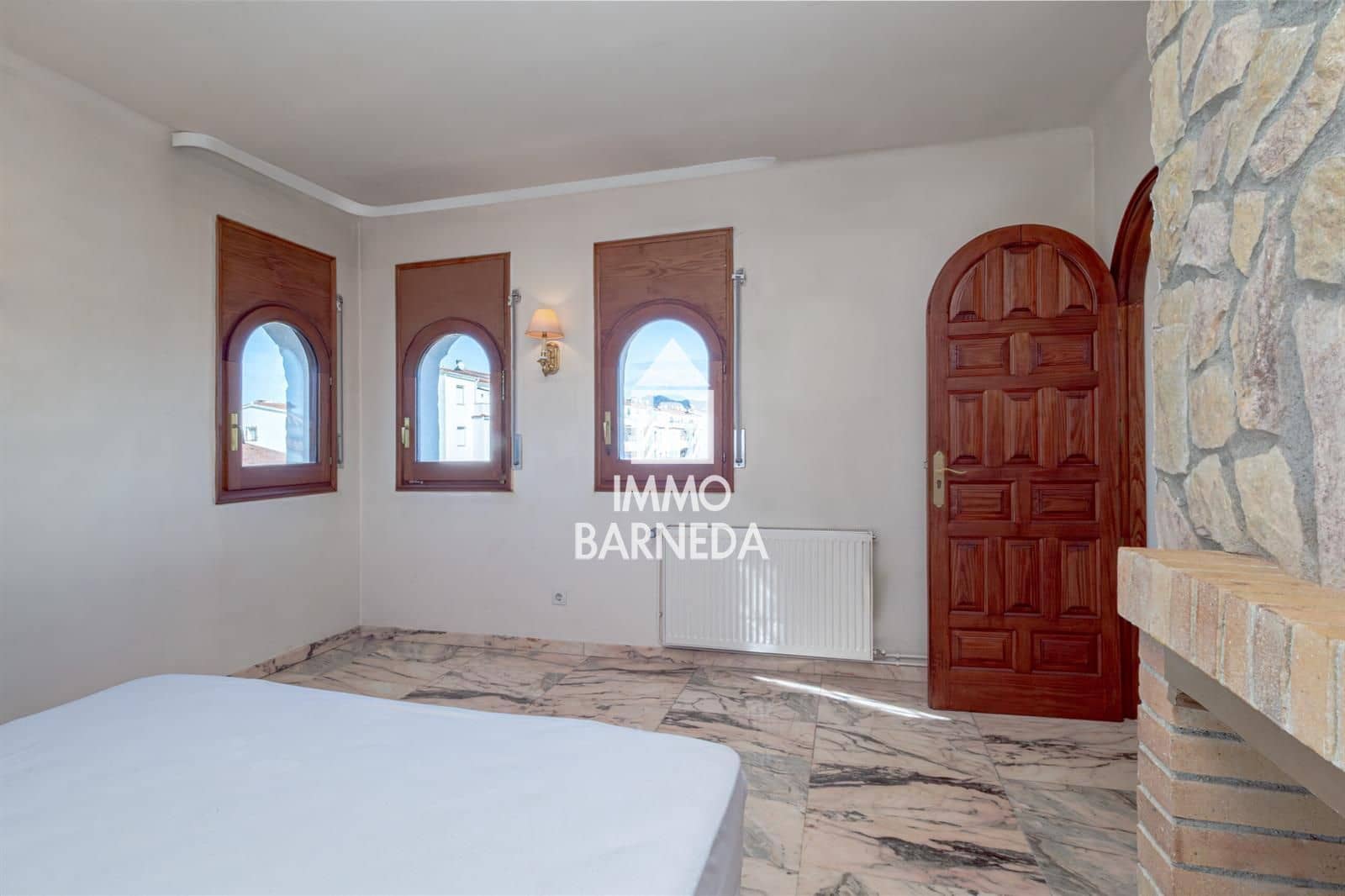 3 slaapkamer Villa te koop in Empuriabrava met zwembad garage - € 460.000 (Ref: 10159971)