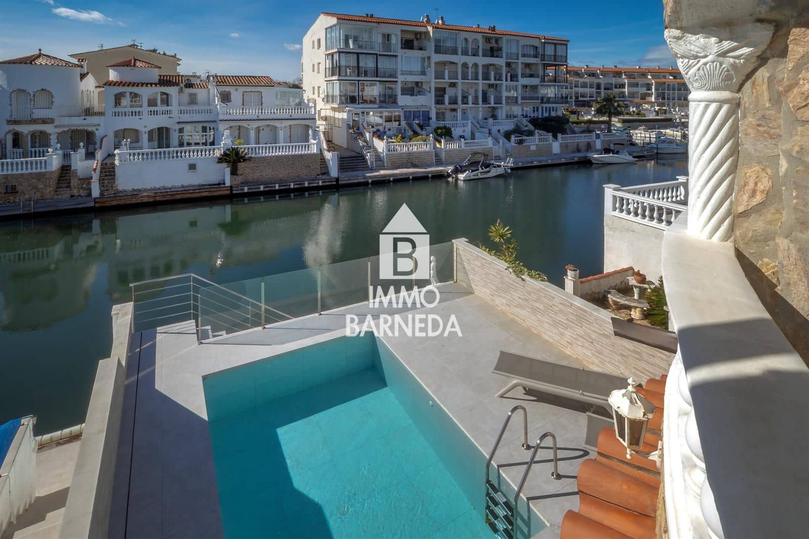 3 slaapkamer Villa te koop in Empuriabrava met zwembad garage - € 460.000 (Ref: 10159971)