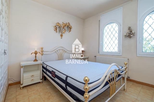 3 slaapkamer Villa te koop in Empuriabrava, Castelló d'Empúries met zwembad garage - € 460.000 (Ref: 10159971)