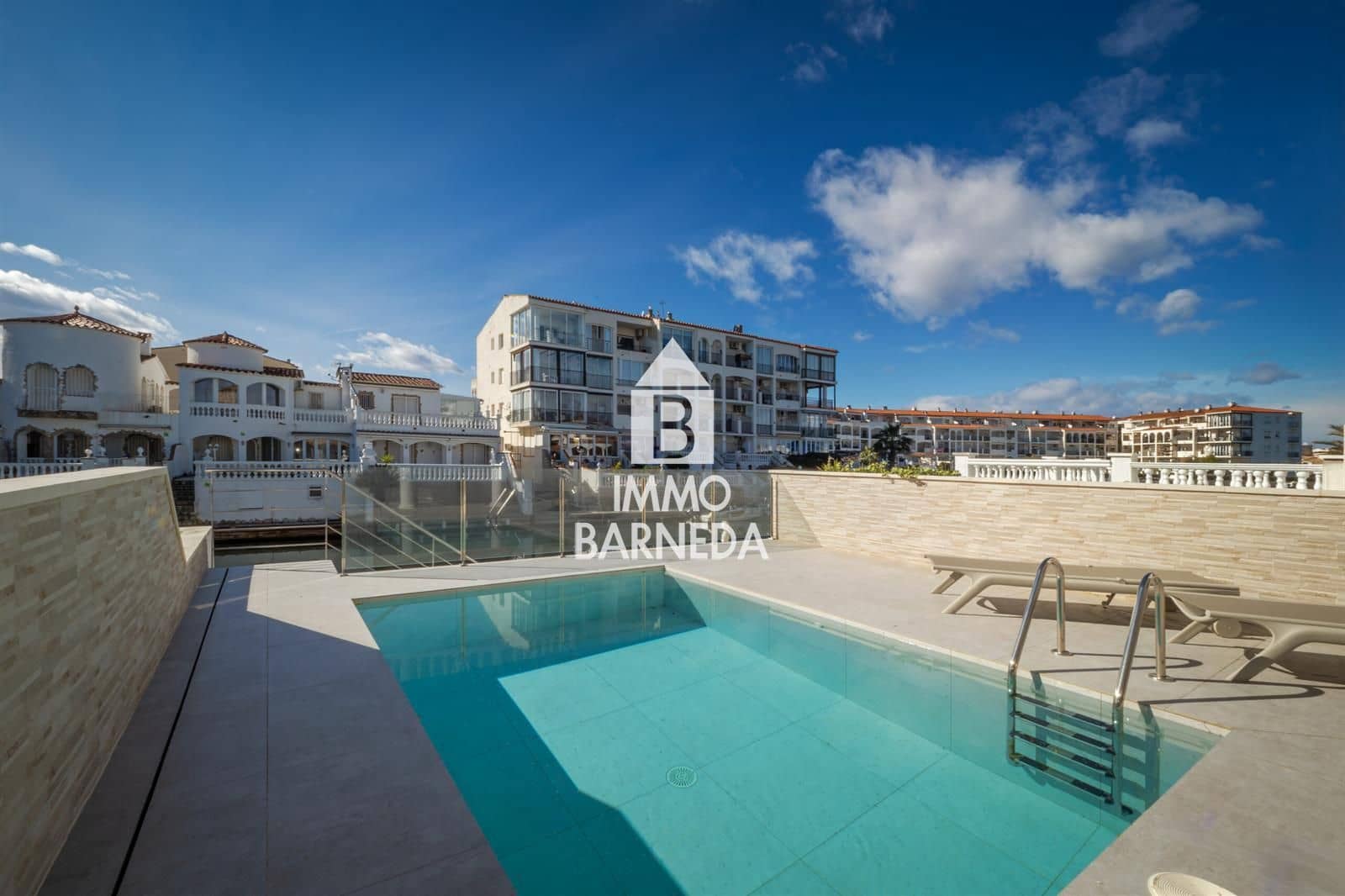 3 slaapkamer Villa te koop in Empuriabrava met zwembad garage - € 460.000 (Ref: 10159971)