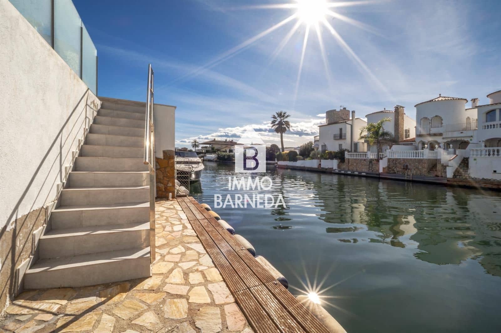 3 slaapkamer Villa te koop in Empuriabrava met zwembad garage - € 460.000 (Ref: 10159971)
